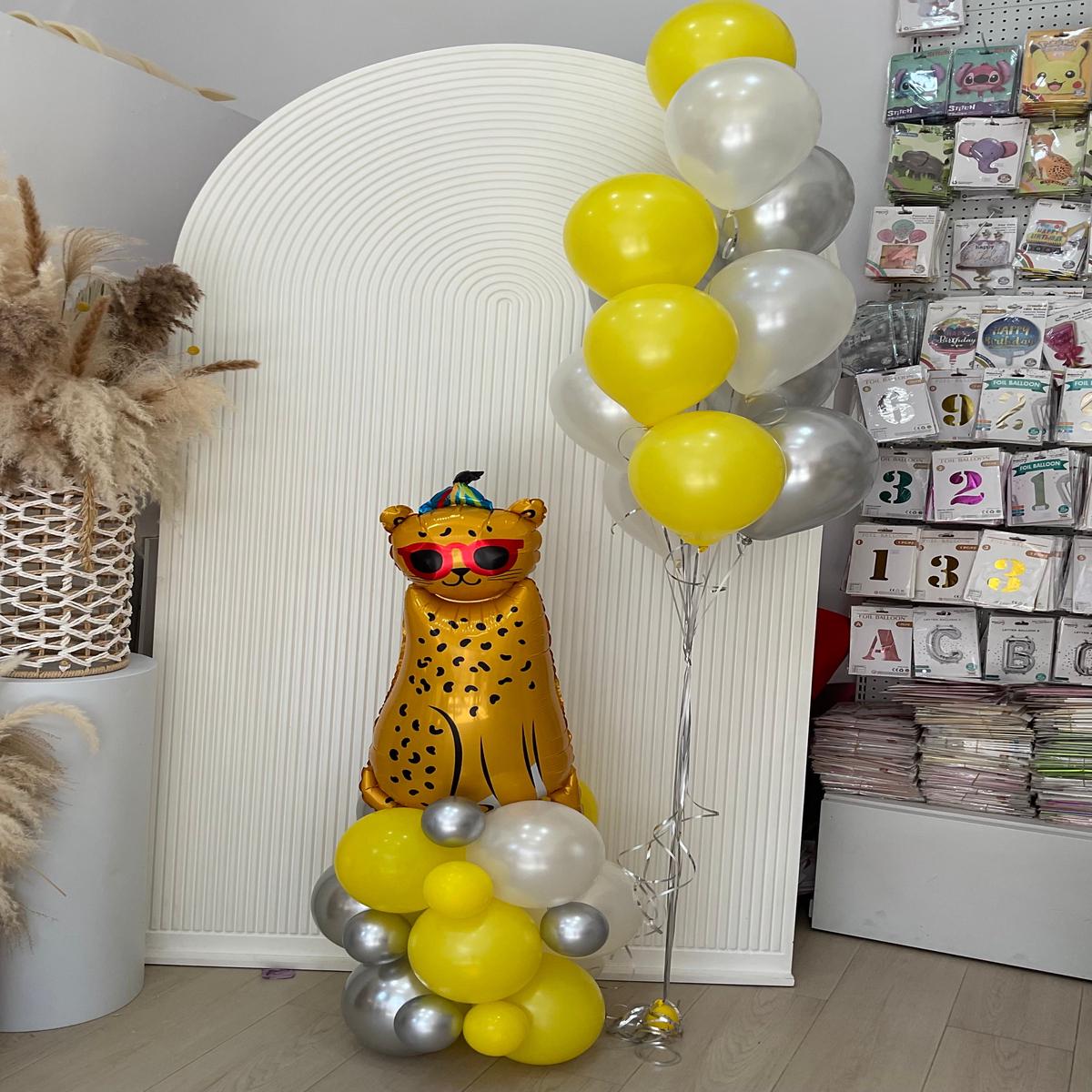 Leopard Balloon on Stand with Latex Helium Bunch Yellow Pearl White Silver – Customizable Design